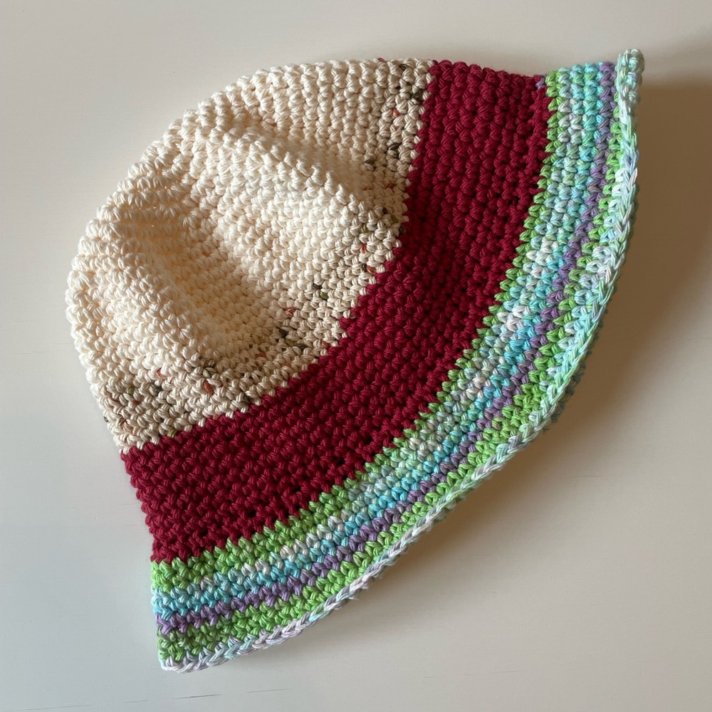 NEW Bucket Hat Crochet 90s